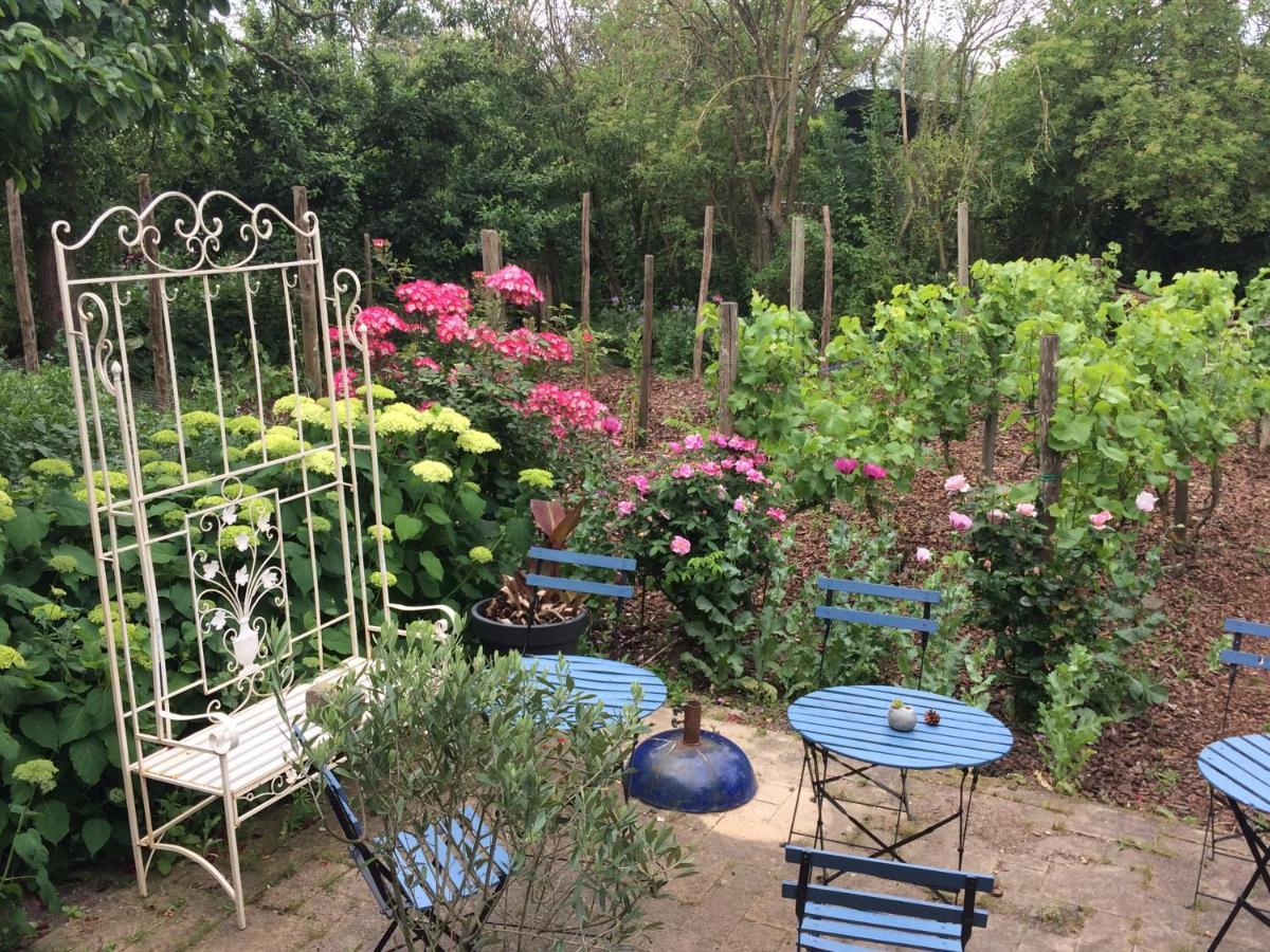Bed And Garden Alde Coninckshof Bed & Breakfast Weurt Exterior foto